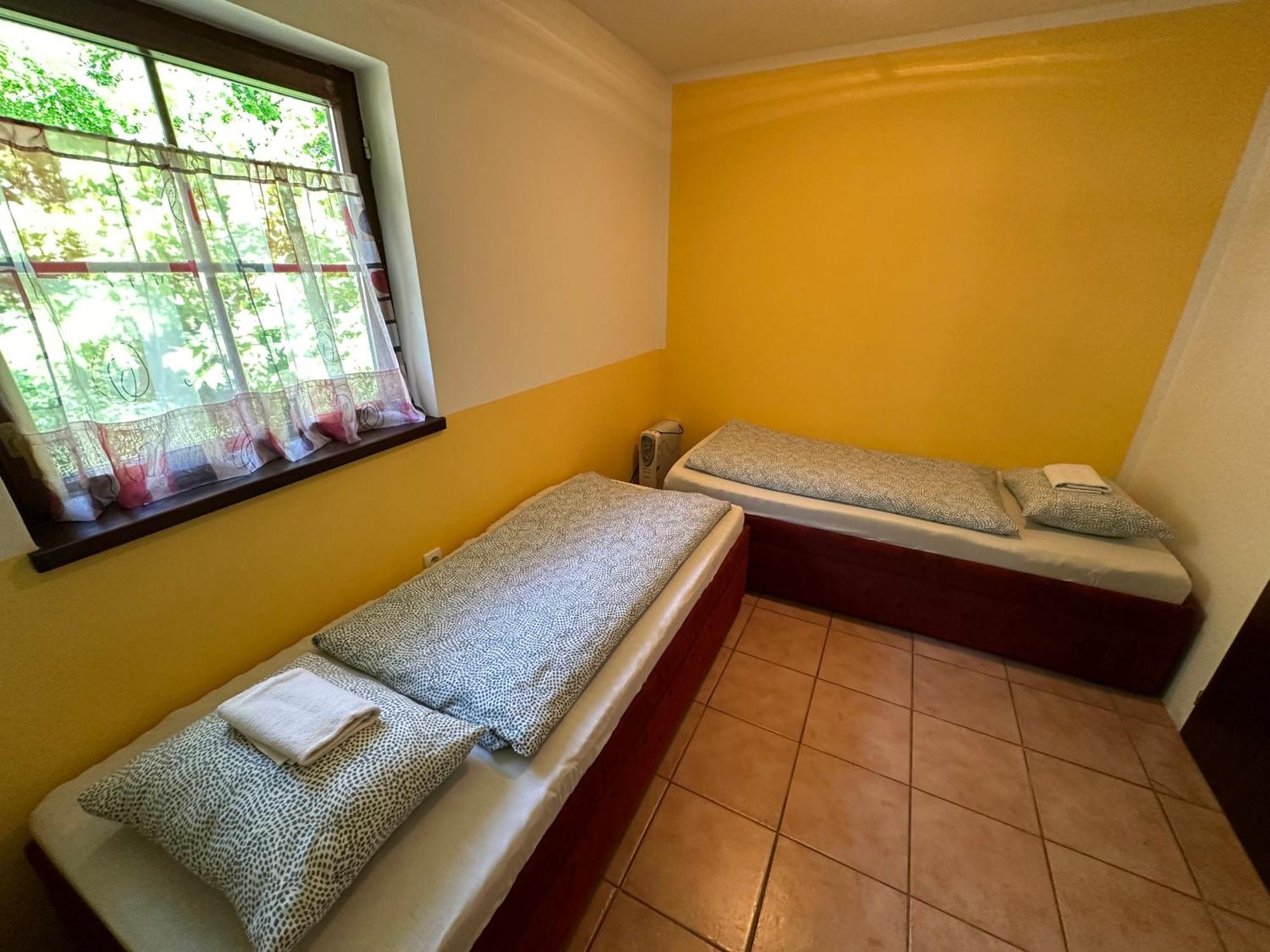 Slovacky Dvur Nemcicky Apartmán *